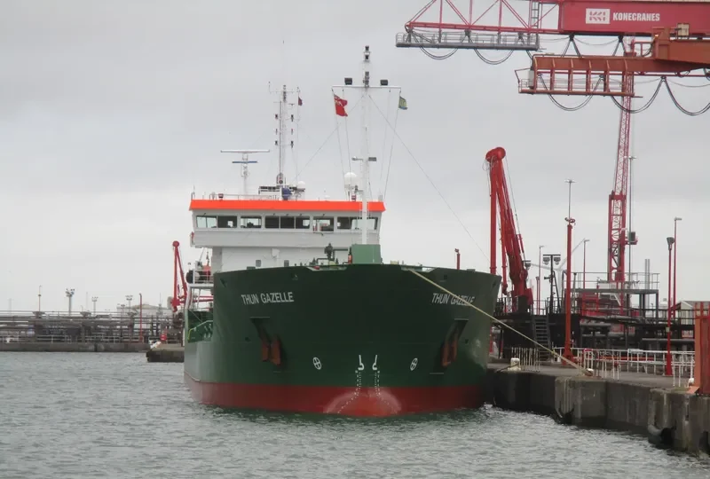 THUN GAZELLE Tanker IMO 9393333 photo 7