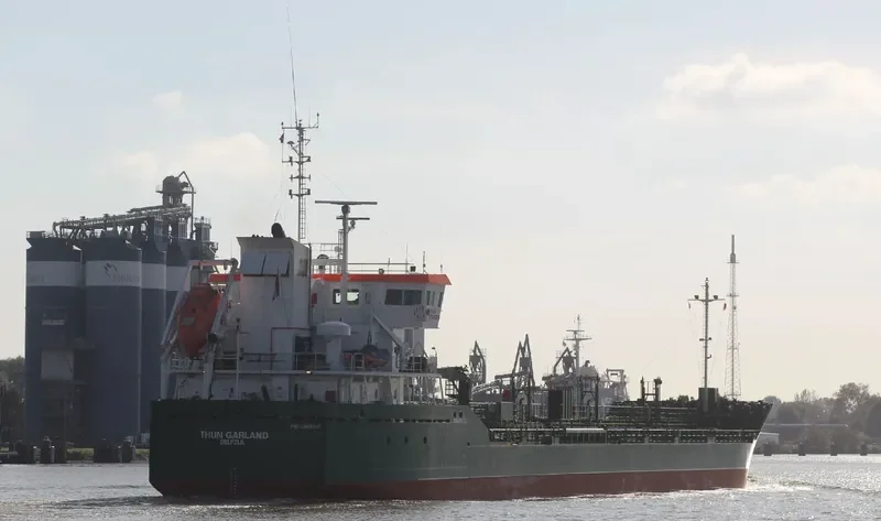 THUN GARLAND Tanker IMO 9393345 photo 7