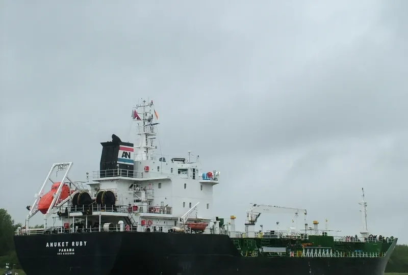 ANUKET RUBY Tanker IMO 9393668 photo 10