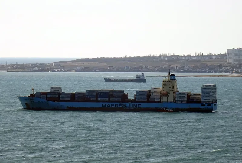 MAERSK BOGOR Container Ship IMO 9394882 photo 3