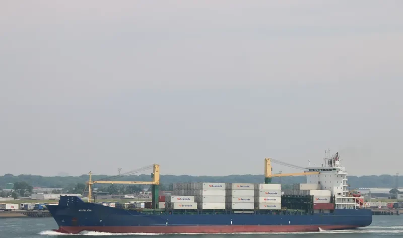 AS FELICIA Container Ship IMO 9395020 photo 8