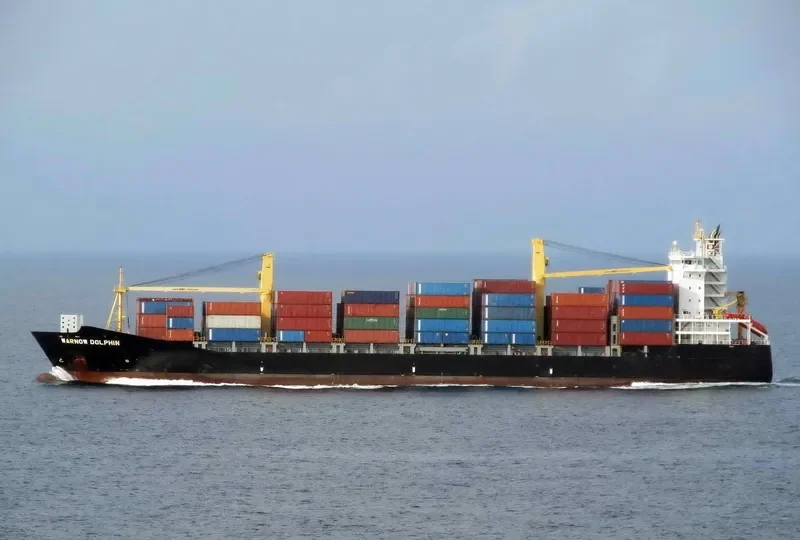 WARNOW DOLPHIN Container Ship IMO 9395070 photo 6