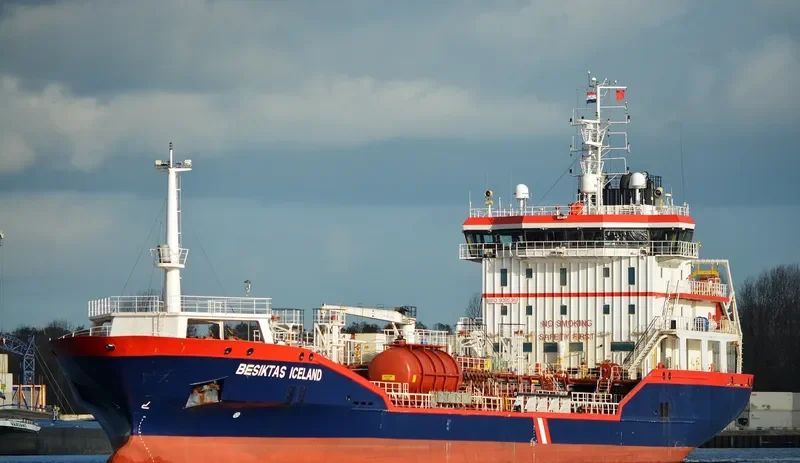 BESIKTAS ICELAND Tanker IMO 9395367 photo 7