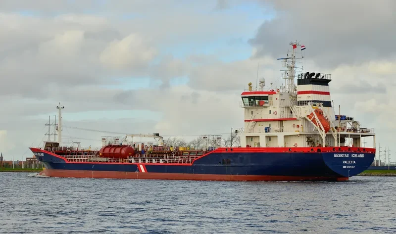 BESIKTAS ICELAND Tanker IMO 9395367 photo 9