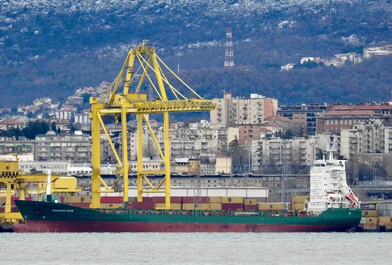 CONTSHIP VOW Container Ship IMO 9395599 photo 2