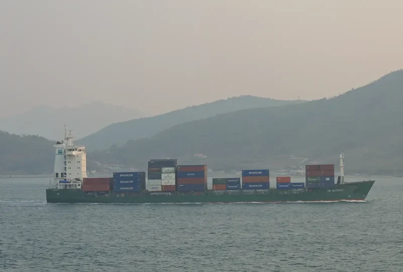 CONTSHIP WIN Container Ship IMO 9395604 photo 6