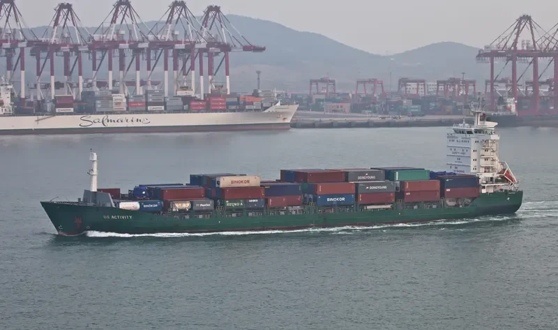 CONTSHIP WIN Container Ship IMO 9395604 photo 10