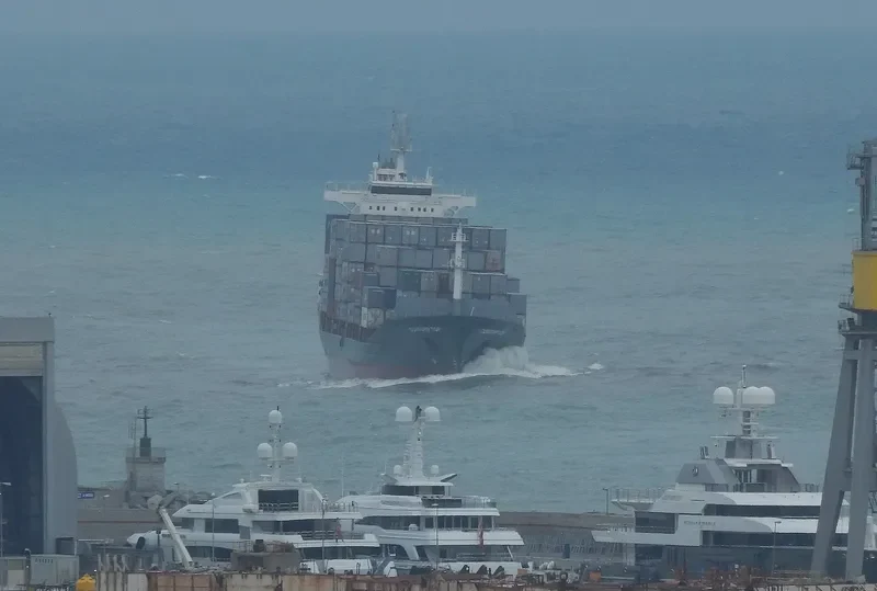 CONTSHIP TOP Container Ship IMO 9395616 photo 4