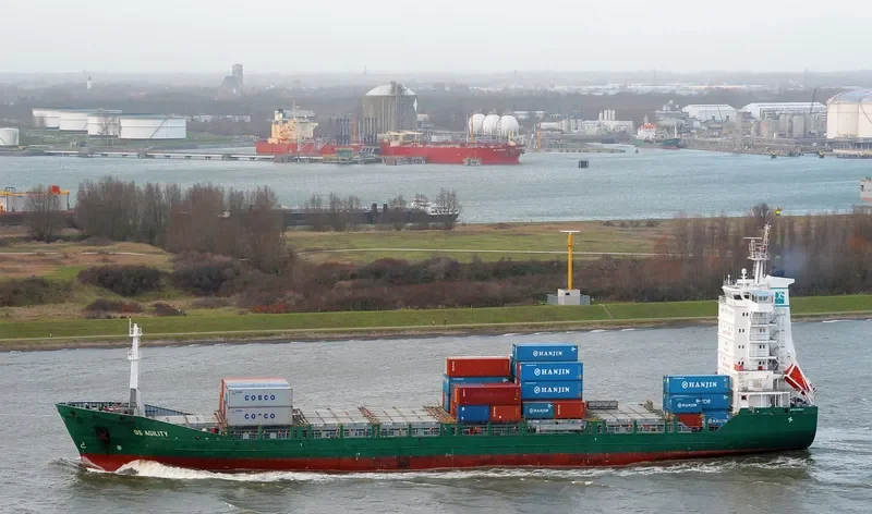 CONTSHIP TOP Container Ship IMO 9395616 photo 5