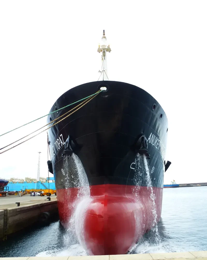 ANUKET TOPAZ Tanker IMO 9395721 photo 3
