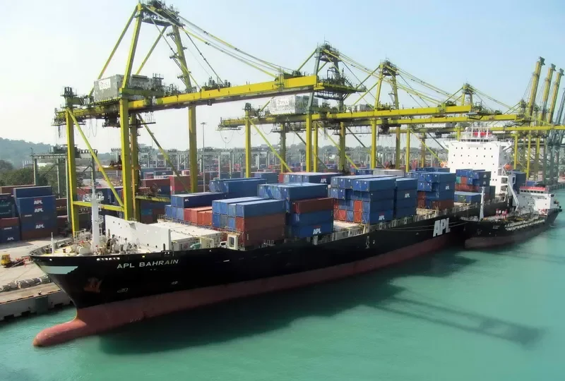 BERMUDA Container Ship IMO 9395927 photo 2