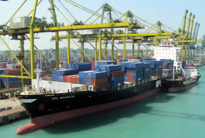 BERMUDA Container Ship IMO 9395927 photo 3