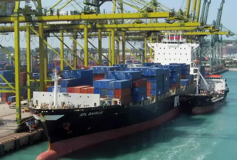 BERMUDA Container Ship IMO 9395927 photo 4