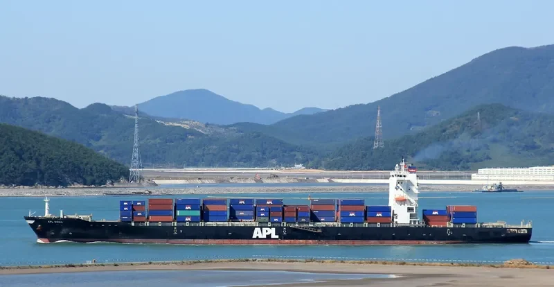 BAHAMAS Container Ship IMO 9395941 photo 4