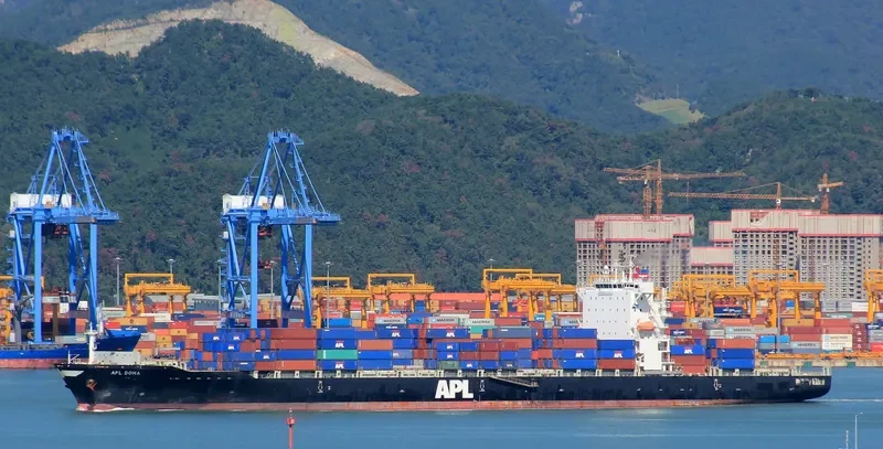 BAHAMAS Container Ship IMO 9395941 photo 6