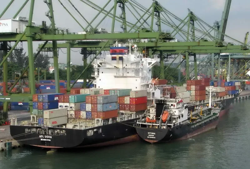 BAHAMAS Container Ship IMO 9395941 photo 10