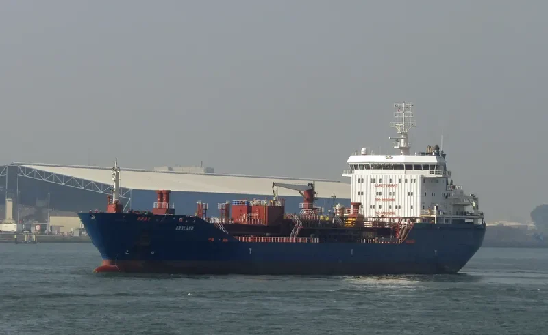 ARSLAND Tanker IMO 9395989 photo 7