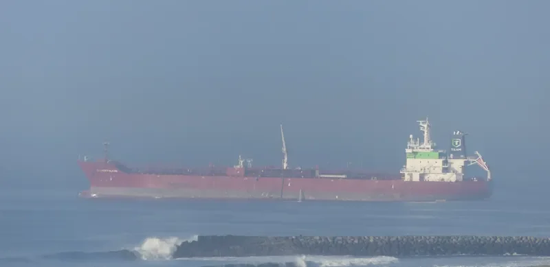 EASTERLY FALCON Tanker IMO 9396012 photo 2