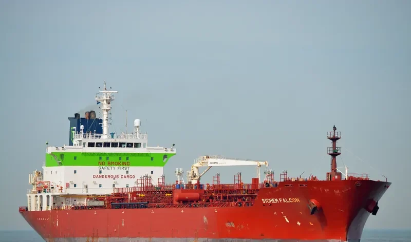 EASTERLY FALCON Tanker IMO 9396012 photo 3