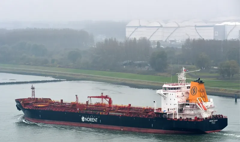 NORIENT SOLAR Tanker IMO 9396373 photo 3