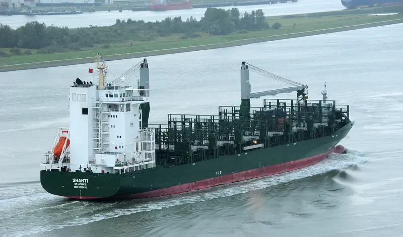 ATLANTIC WEST Container Ship IMO 9396610 photo 9