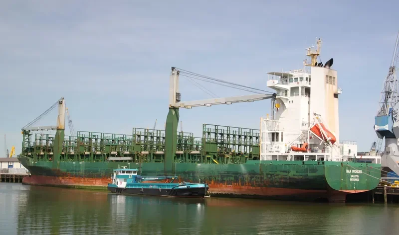 ATLANTIC SILVER Container Ship IMO 9396622 photo 4