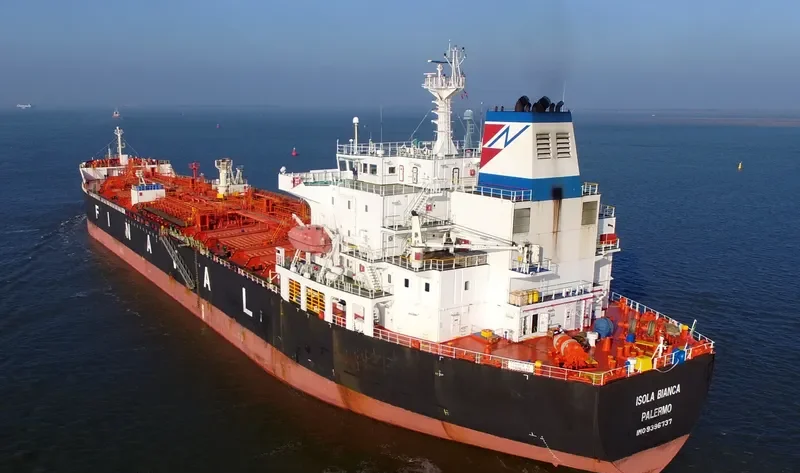 FALCON IRIS Tanker IMO 9396737 photo 6