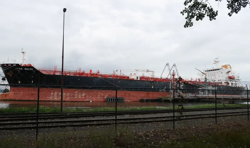 PYXIS MALOU Tanker IMO 9396763 photo 3