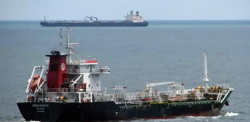 JM SUTERA 5 Tanker IMO 9396880 photo 5