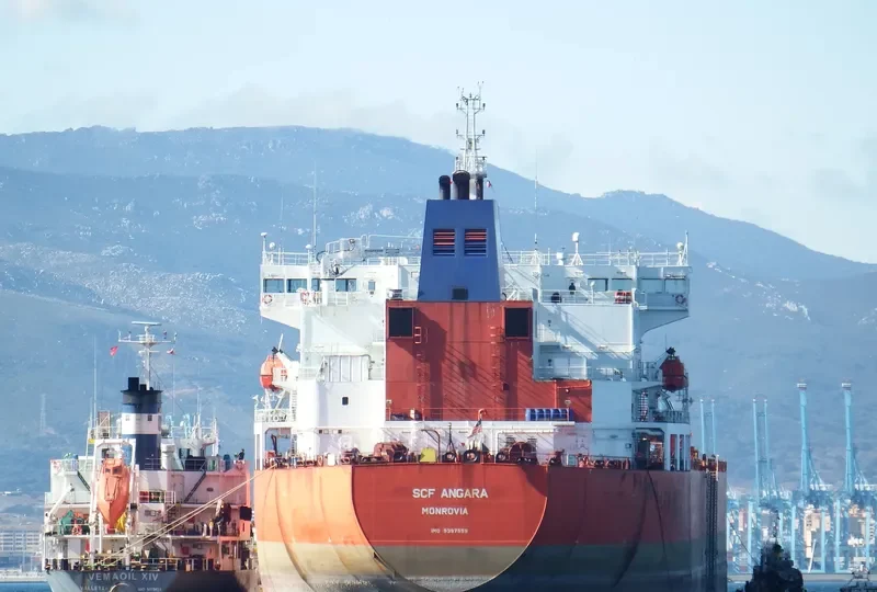 SCF ANGARA Tanker IMO 9397559 photo 2