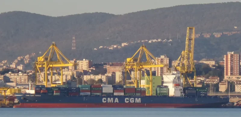 CMA CGM TOPAZ Container Ship IMO 9397602 photo 10