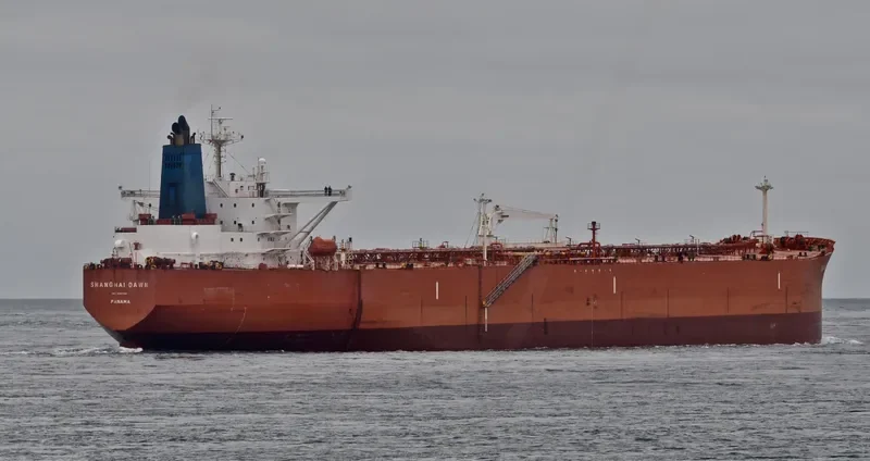 SHANGHAI DAWN Tanker IMO 9397793 photo 2