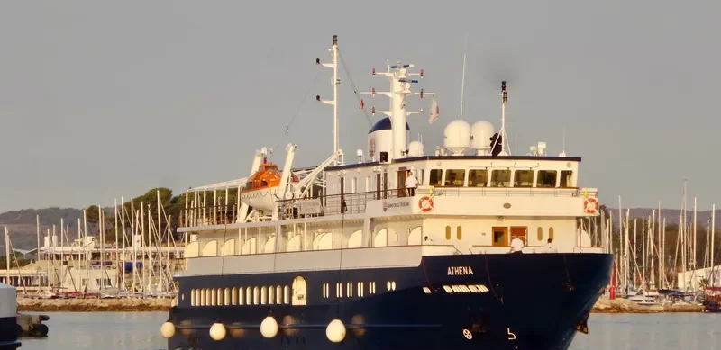 ATHENA Passenger Ship IMO 9398008 photo 2