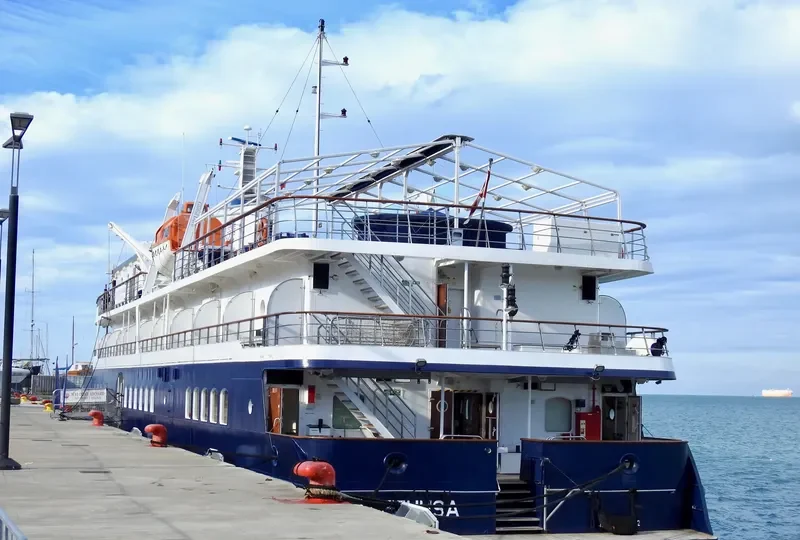ARETHUSA Passenger Ship IMO 9398022 photo 3