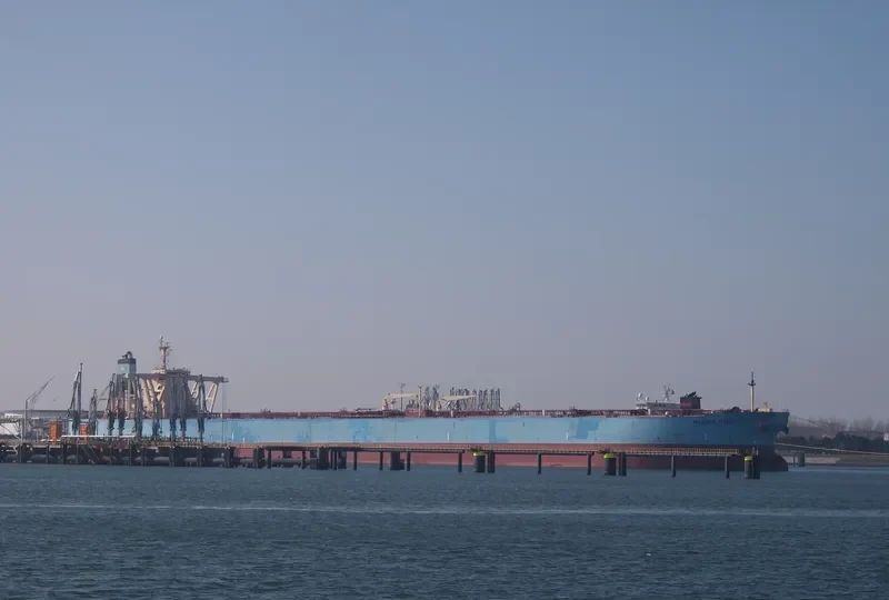 HAKONE Tanker IMO 9398084 photo 3