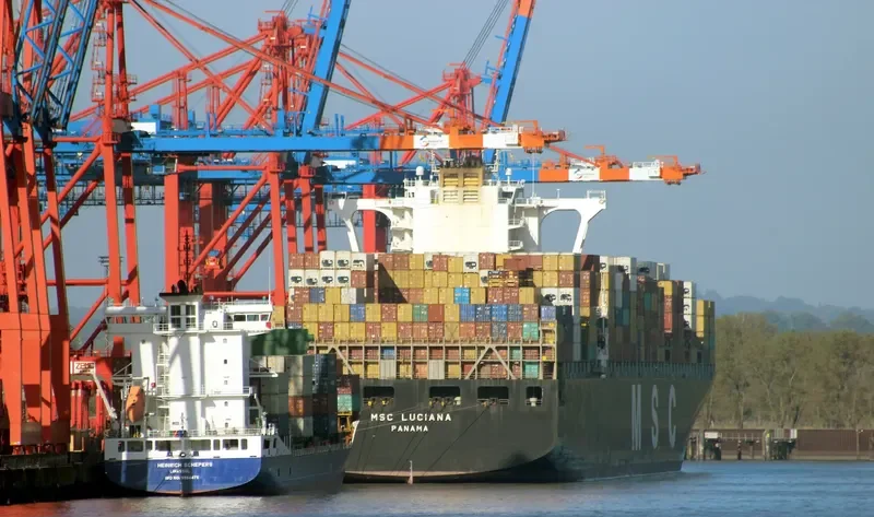 MSC LUCIANA Container Ship IMO 9398383 photo 7