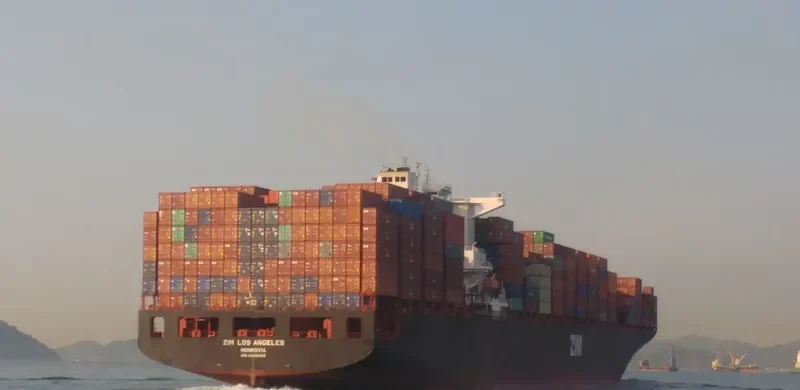 MAERSK AMAZON Container Ship IMO 9398395 photo 4