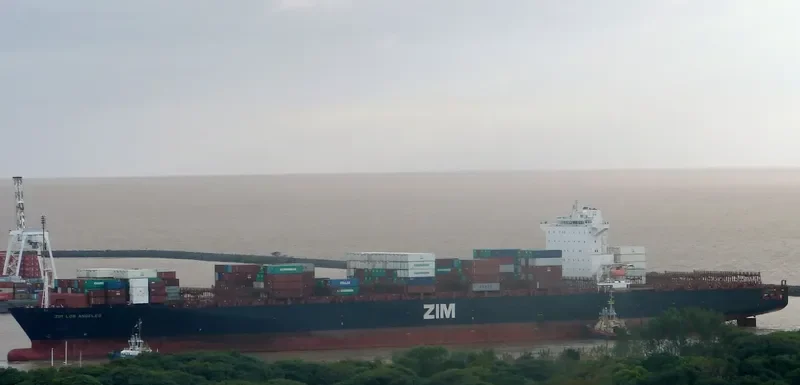 MAERSK AMAZON Container Ship IMO 9398395 photo 10
