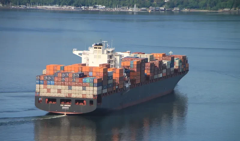 ZIM NINGBO Container Ship IMO 9398400 photo 5