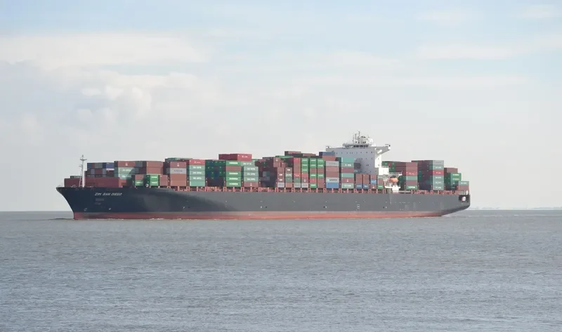 ZIM SAN DIEGO Container Ship IMO 9398412 photo 6