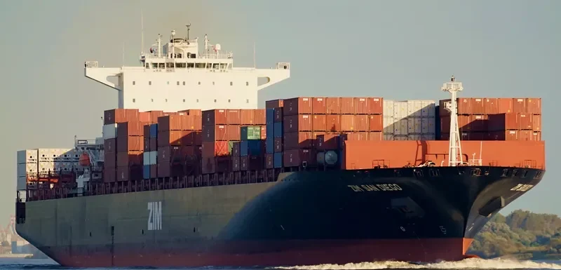 ZIM SAN DIEGO Container Ship IMO 9398412 photo 8
