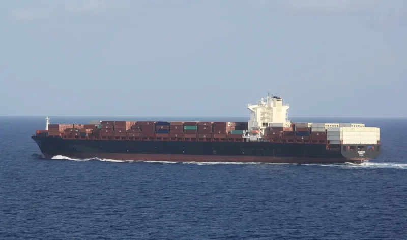 MAERSK ATHABASCA Container Ship IMO 9398424 photo 4