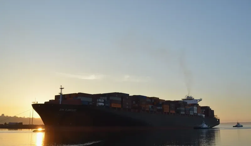 MAERSK YUKON Container Ship IMO 9398436 photo 9