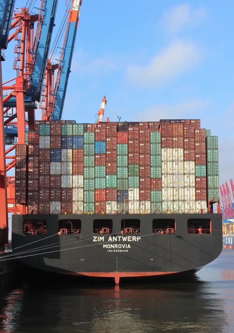 ZIM ANTWERP Container Ship IMO 9398448 photo 4
