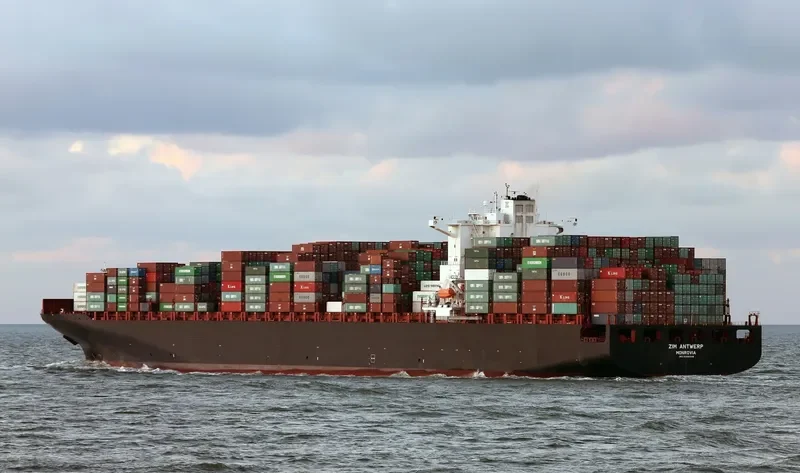 ZIM ANTWERP Container Ship IMO 9398448 photo 10