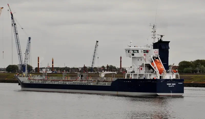 WISBY WAVE Tanker IMO 9398486 photo 4