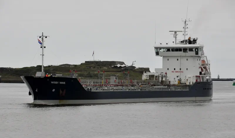 WISBY WAVE Tanker IMO 9398486 photo 5