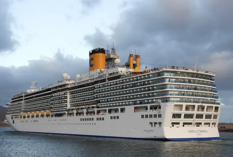 COSTA LUMINOSA Passenger Ship IMO 9398905 photo 2