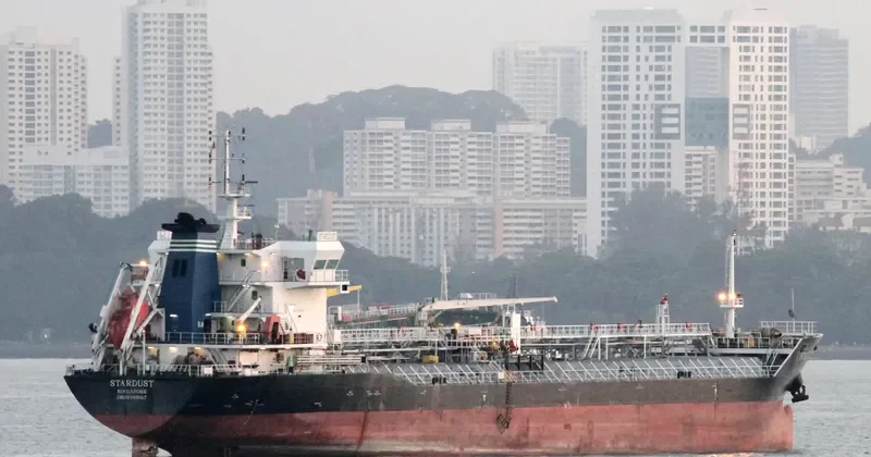 GLOBAL FALCON Tanker IMO 9399167 photo 3