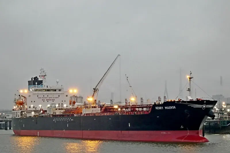 HENRY MAERSK Tanker IMO 9399351 photo 7